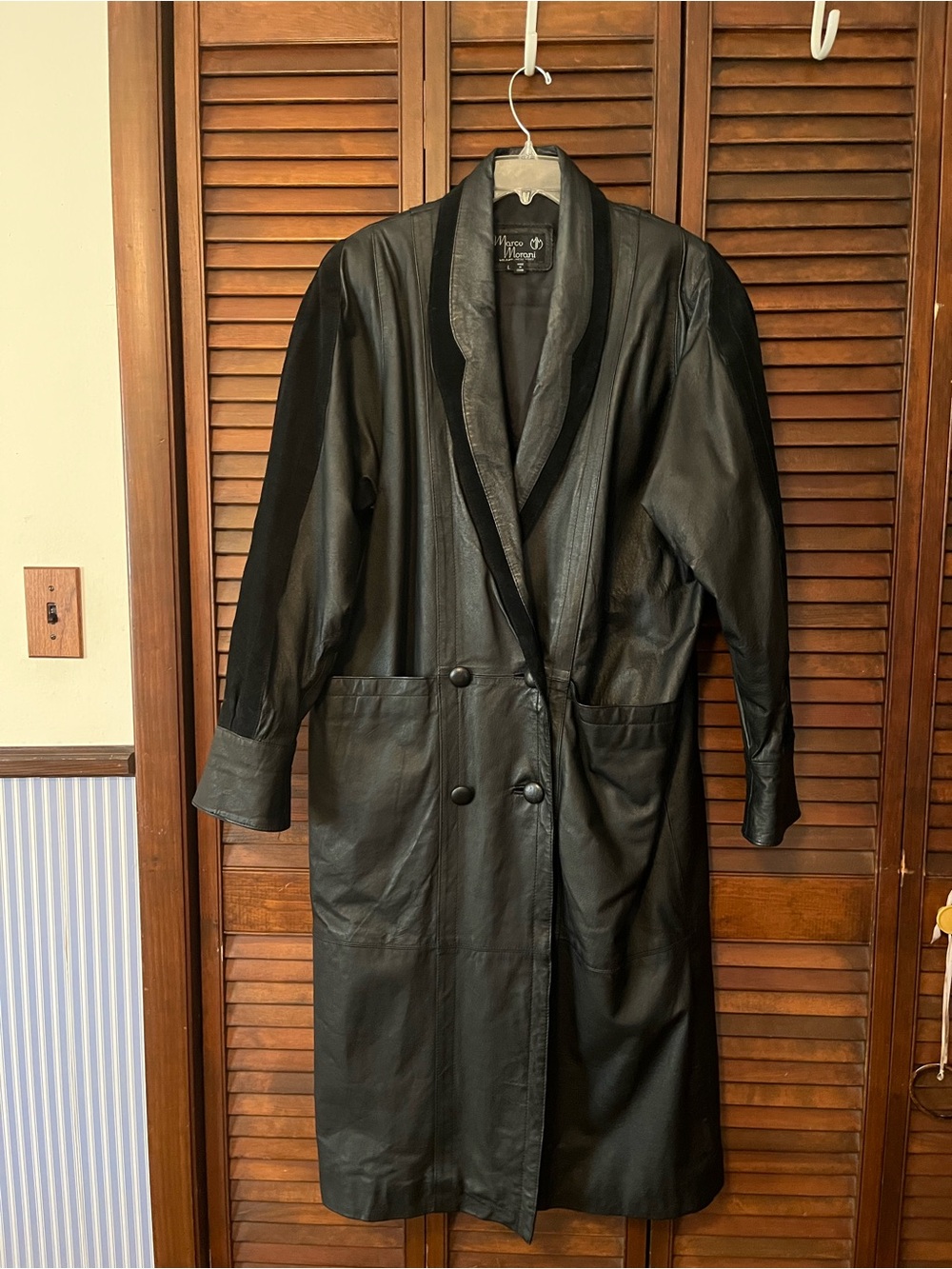 Vintage-Inspired Black Leather Double-Breasted Trench Coat